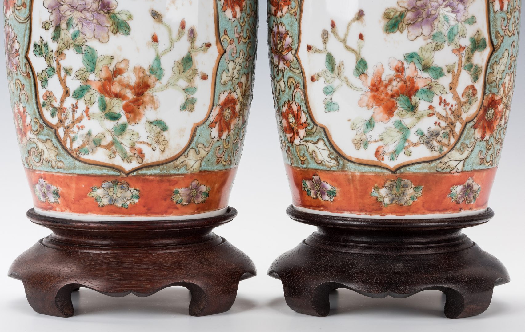 Lot 765: Pr. Chinese Export Porcelain Vases, Modern