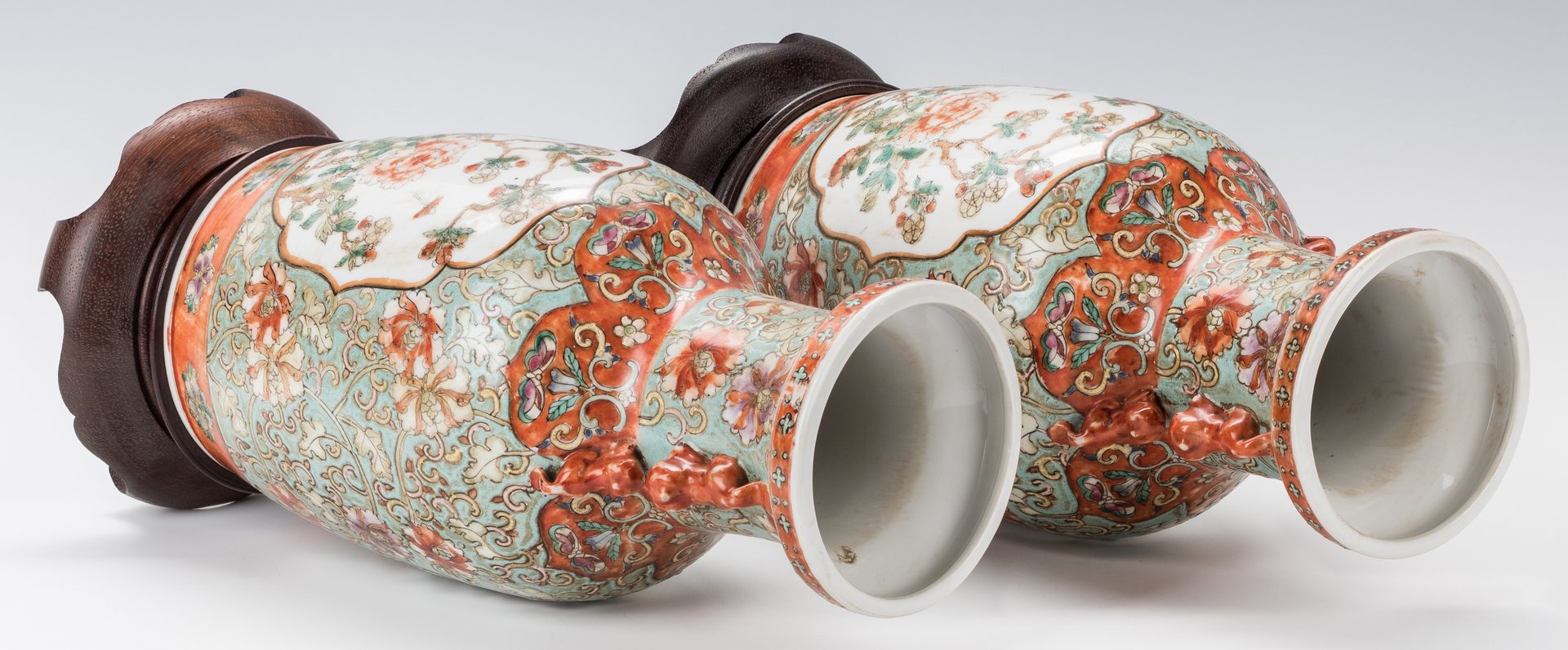 Lot 765: Pr. Chinese Export Porcelain Vases, Modern