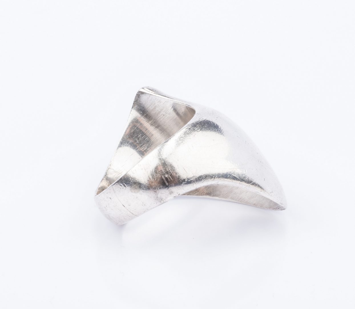 Lot 849: 2 George Jenson Modernist Silver Jewelry Items