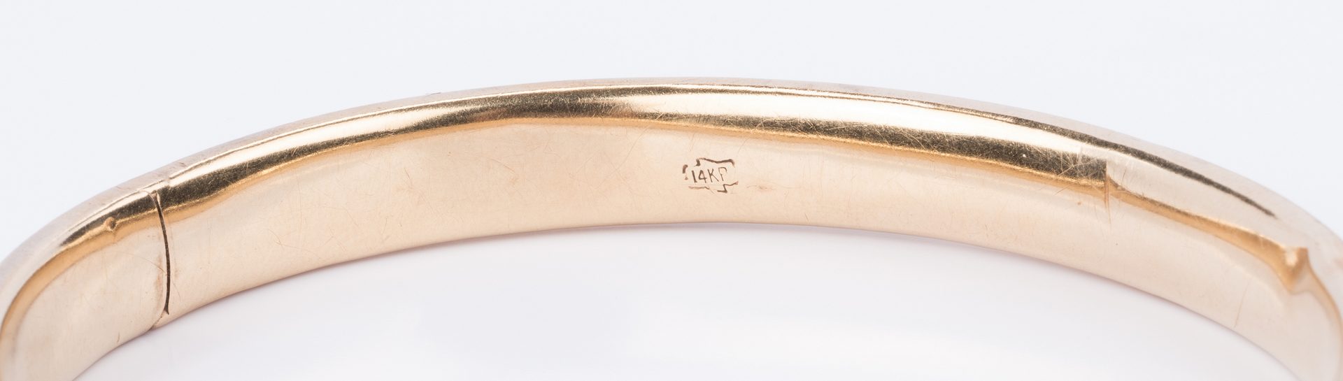 Lot 853: 14K Gold Bangle Bracelet