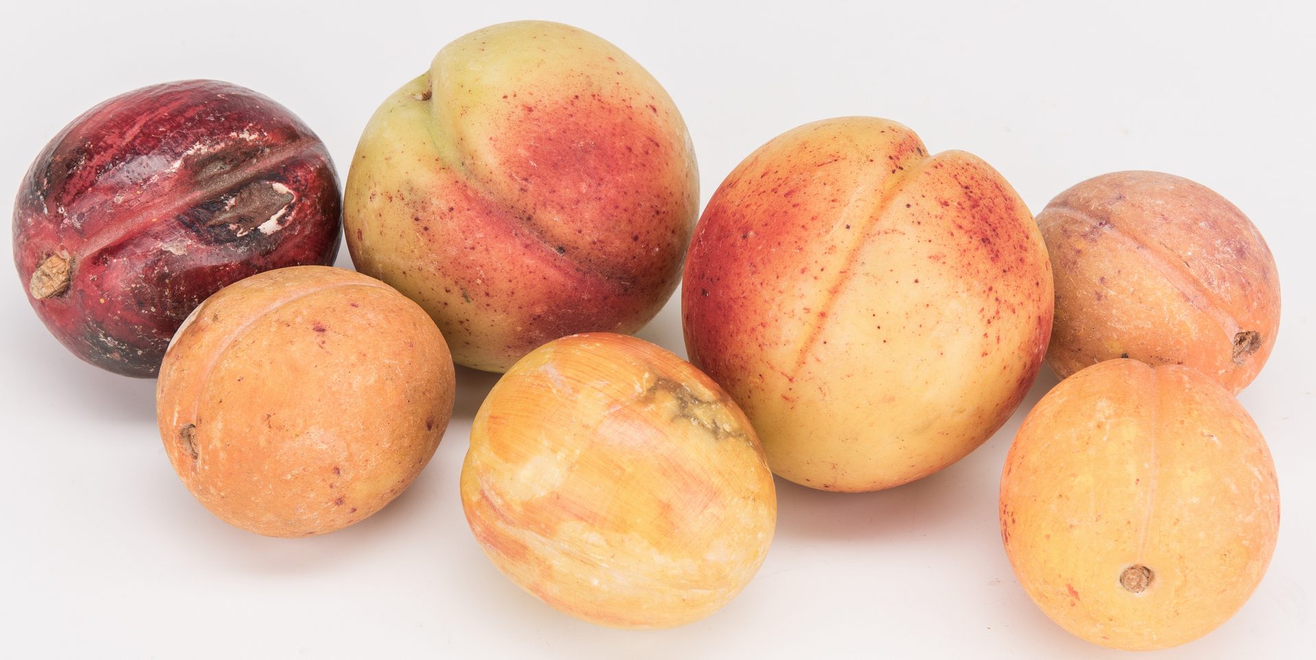 Lot 128: 48 Pieces of Stone Fruit