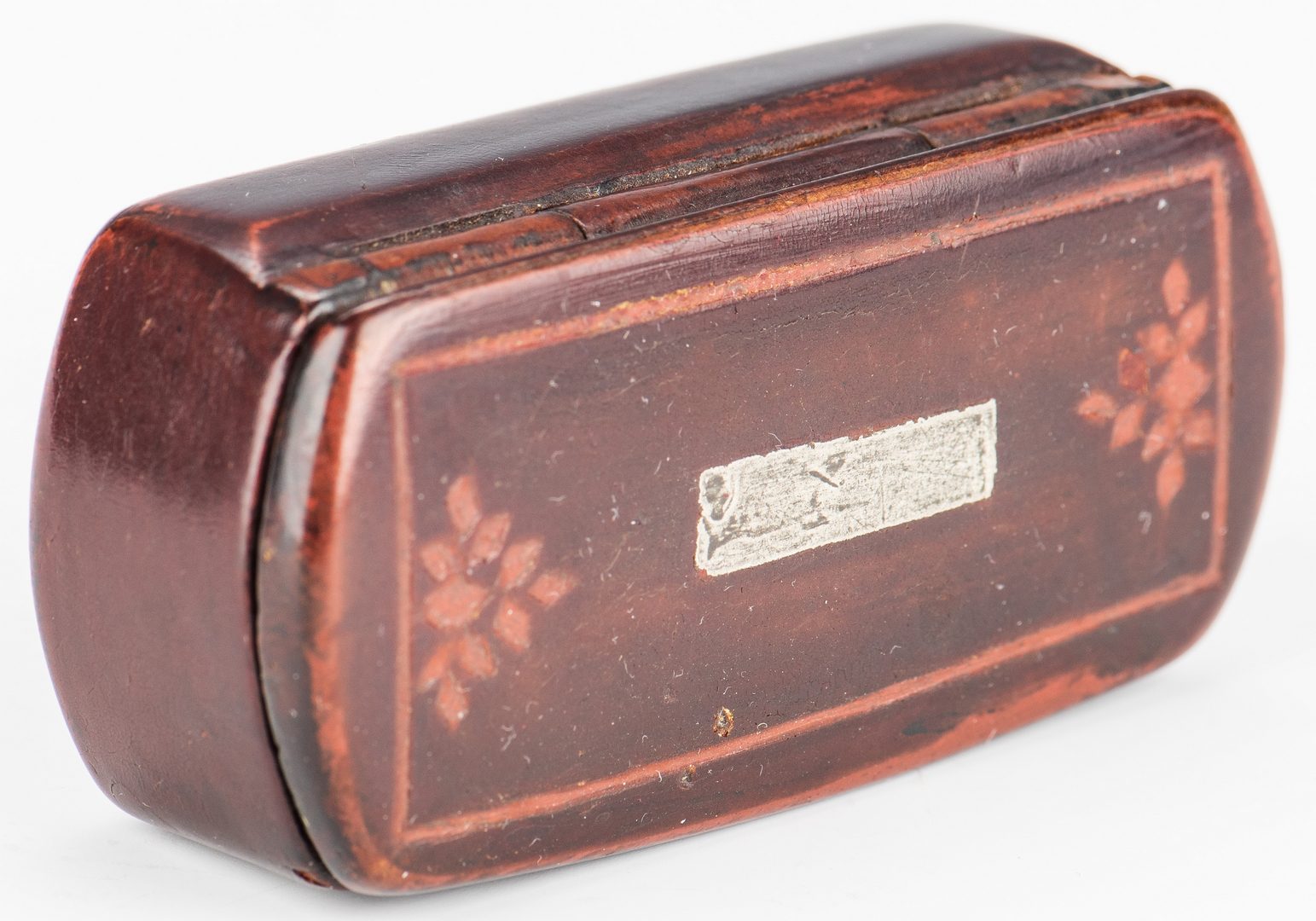 Lot 172: Collection of 6 burlwood snuff boxes