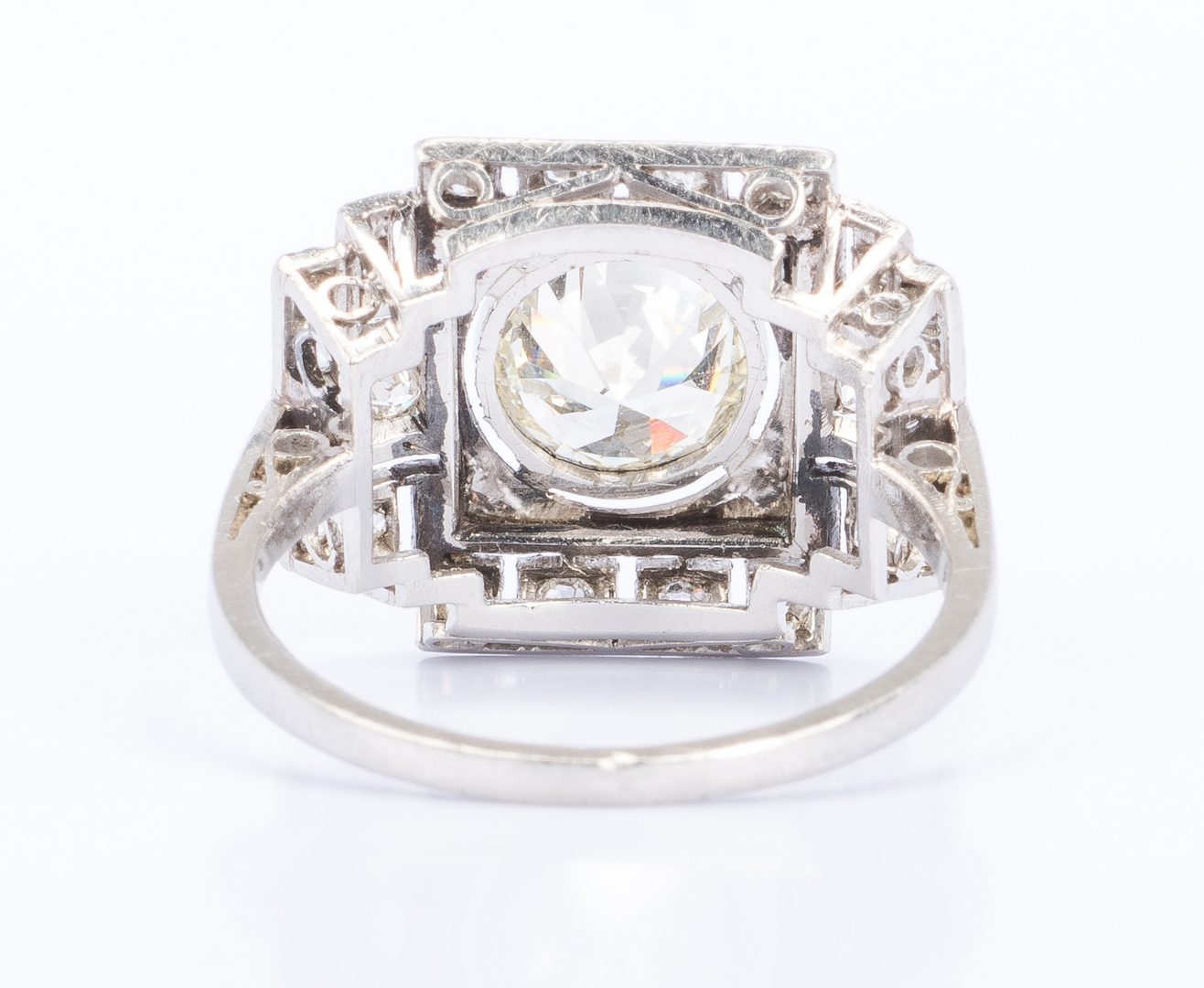 Lot 26: Art Deco Plat Diamond Ring, 1.42 ctw