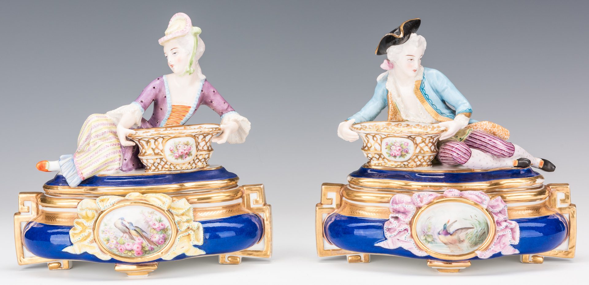 Lot 358: Pair of Old Paris Figural Porcelain Boxes