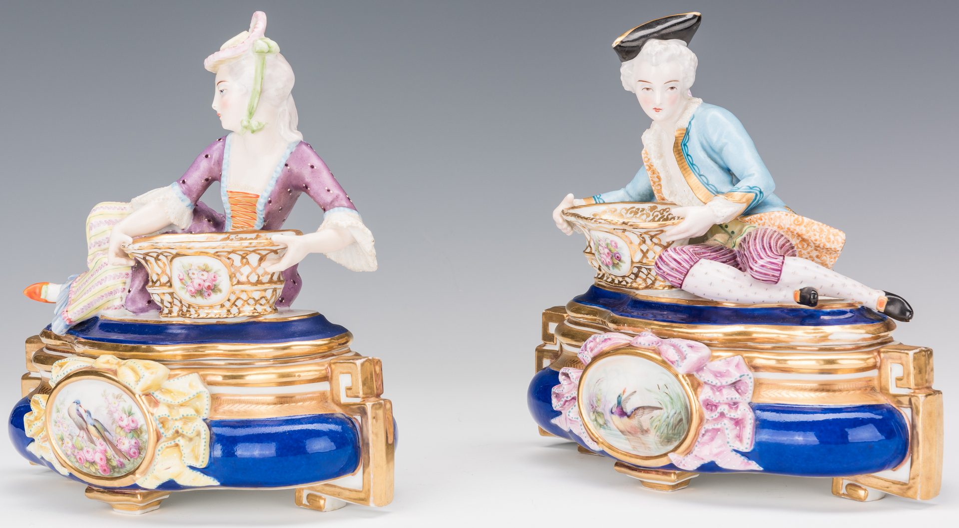 Lot 358: Pair of Old Paris Figural Porcelain Boxes