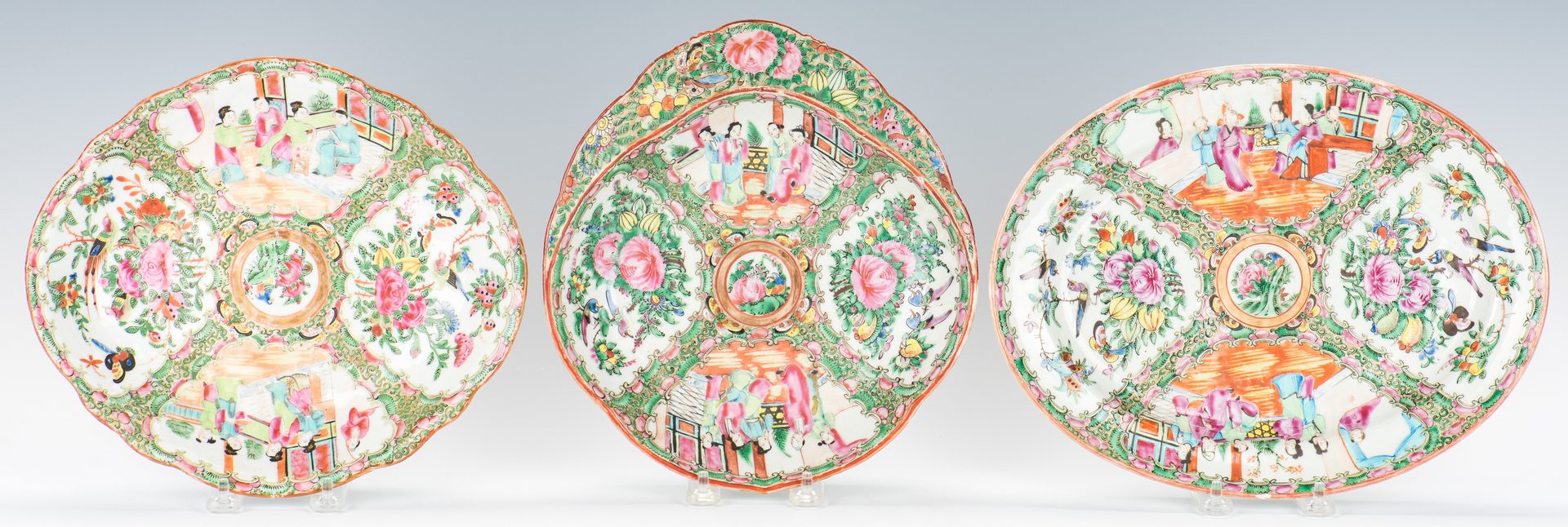 Lot 374: 8 Chinese Export Rose Medallion Table Items
