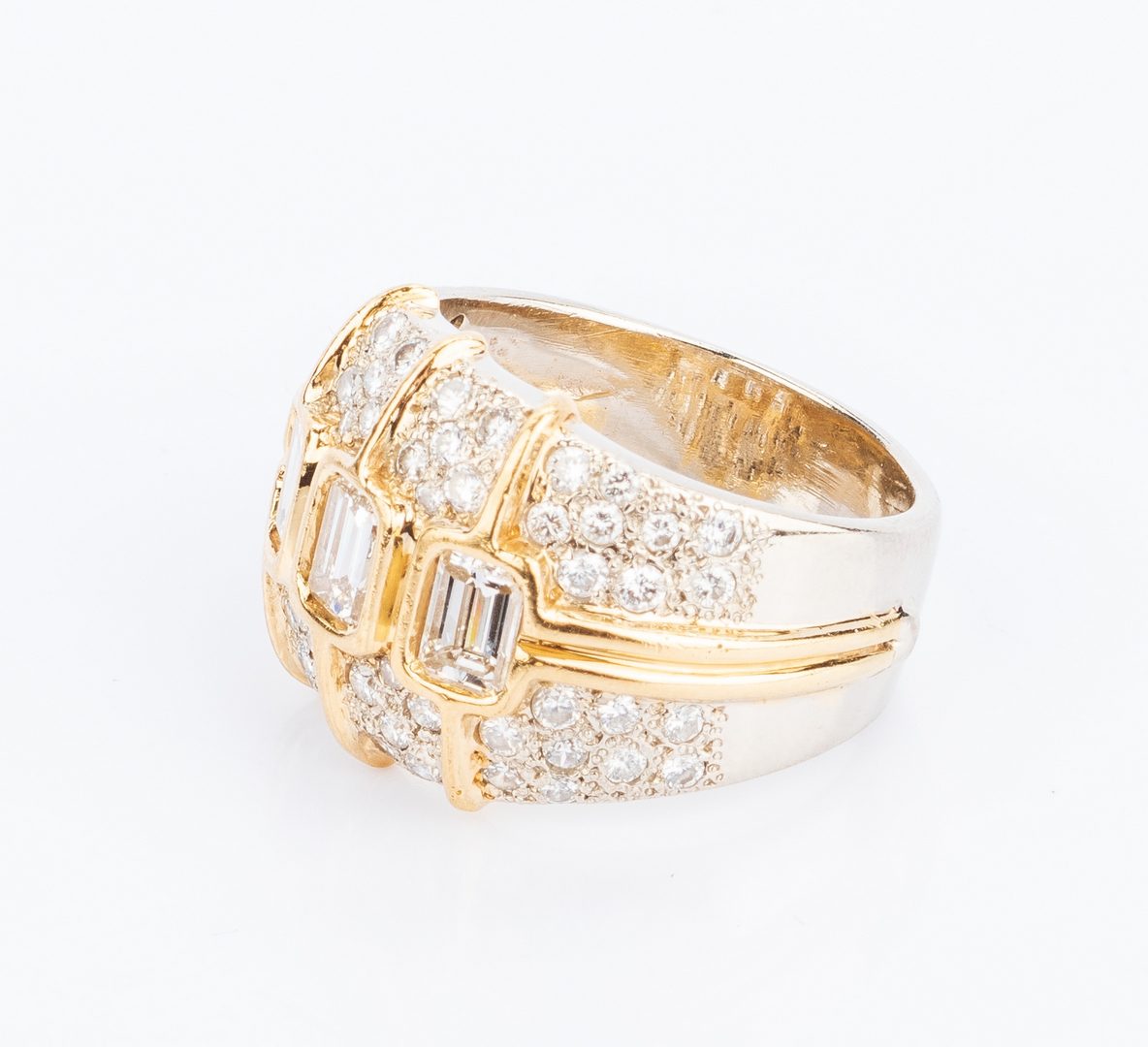 Lot 37: 14K/18K Gold Diamond Fashion Ring