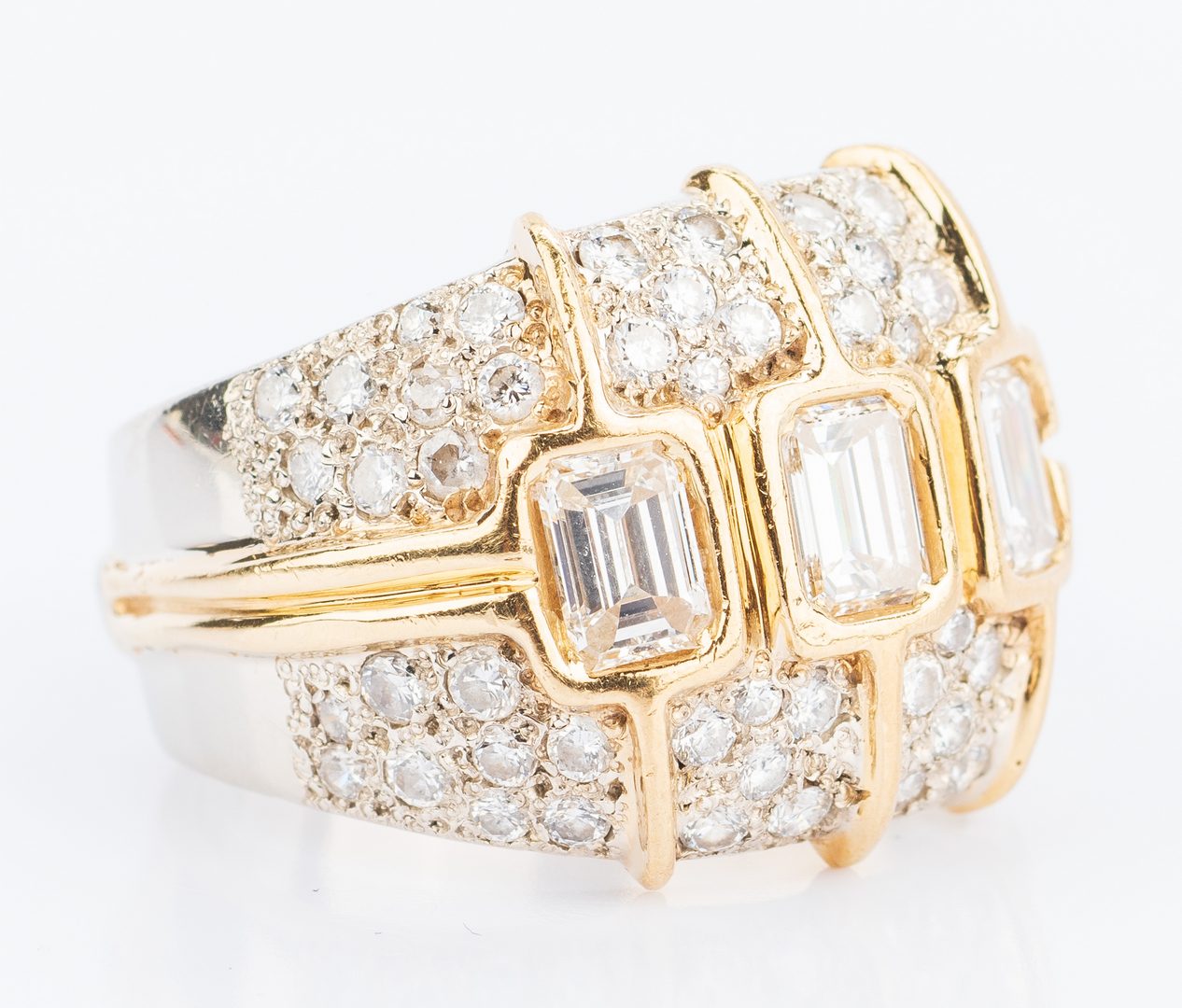 Lot 37: 14K/18K Gold Diamond Fashion Ring