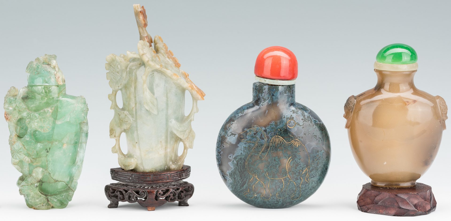 Lot 383: 4 Chinese Snuff Bottles, incl. 1 Jade