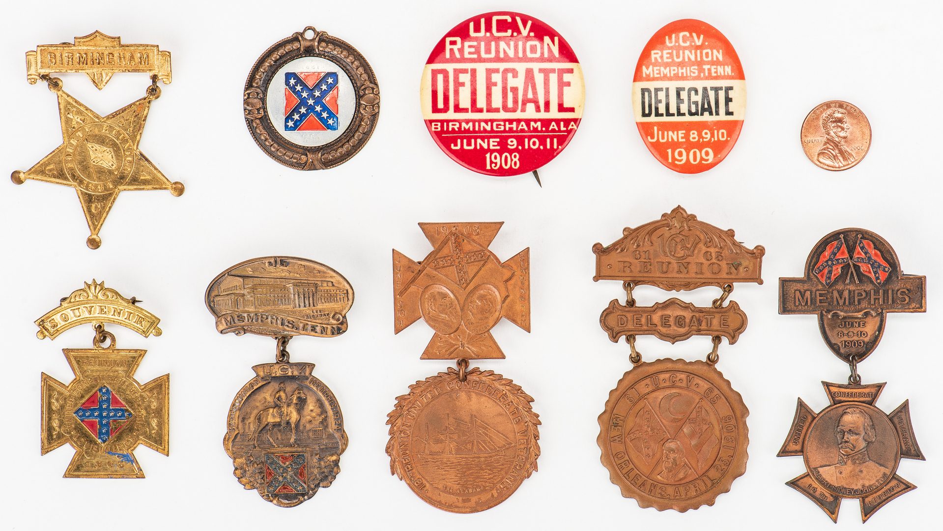 Lot 541: 9 UCV Badges and Buttons