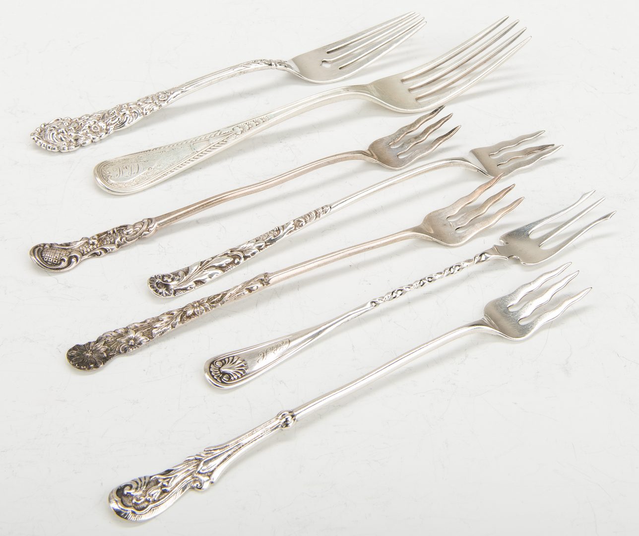 Lot 630: 71 pcs Sterling Flatware inc. Whiting Boxed Cocktail Forks