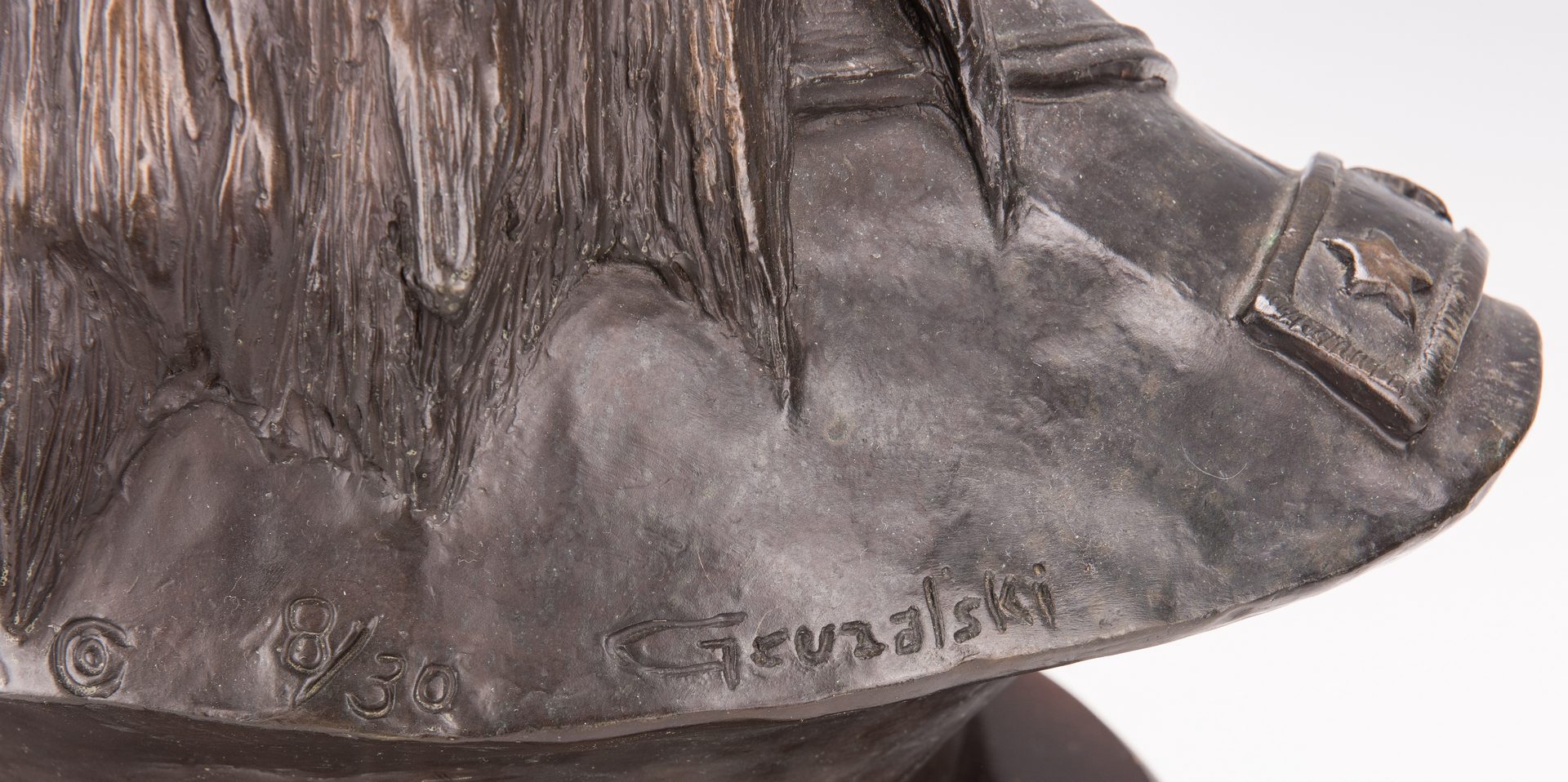Lot 679: James Gruzalski Bronze Bust, General Custer
