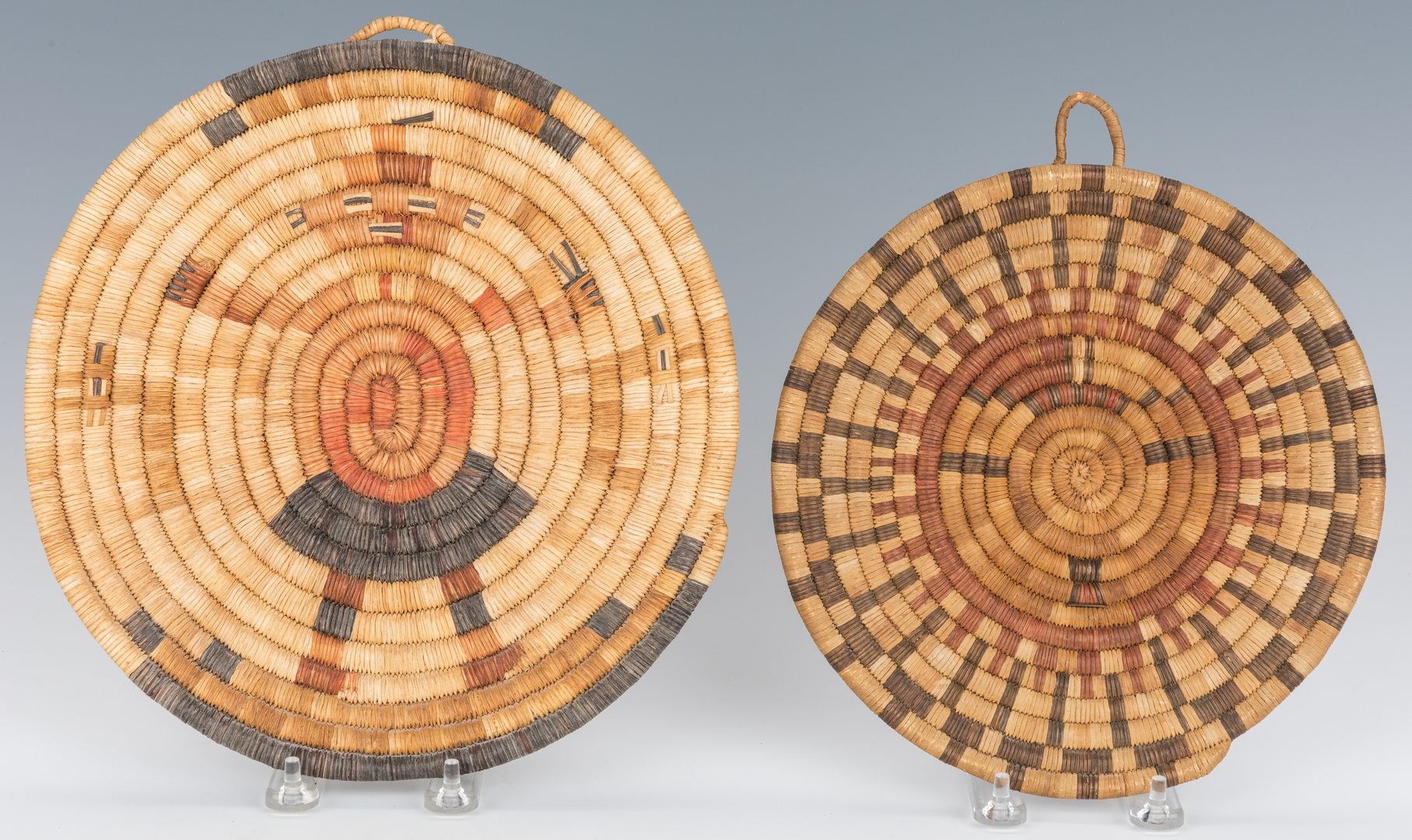 Lot 691: 10 Native American Baskets, inc. 5 miniatures