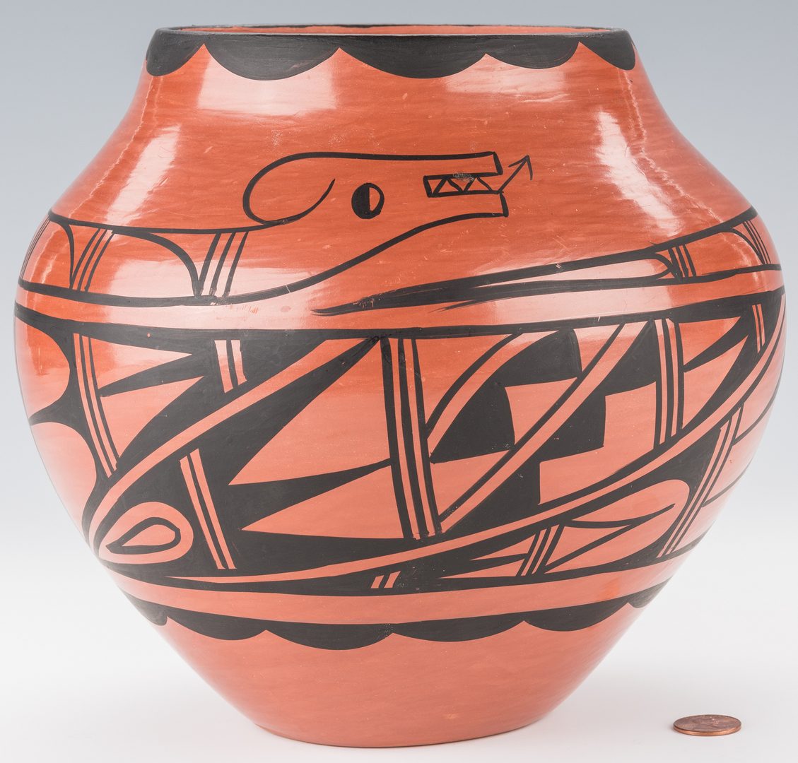 Lot 701: 2 Native American Jemez Pottery Jars by Donald Chinana