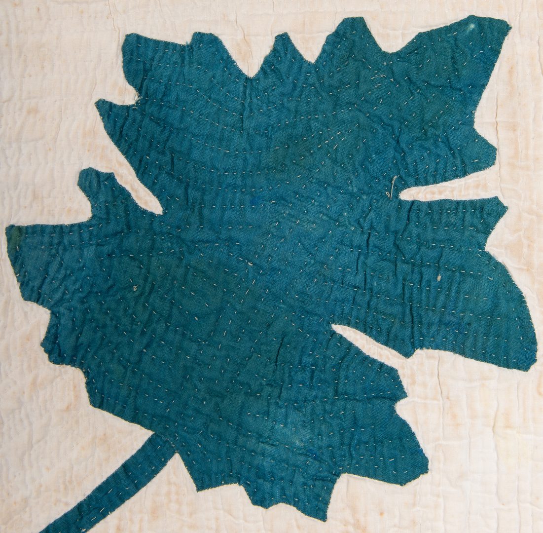 Lot 746: Southern Oak leaf quilt, 19th c.