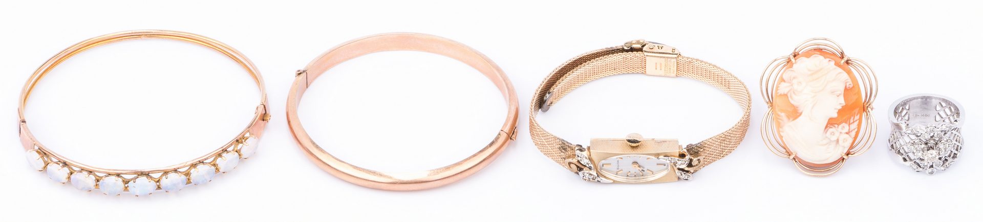 Lot 851: Five Items Ladies Gold Jewelry