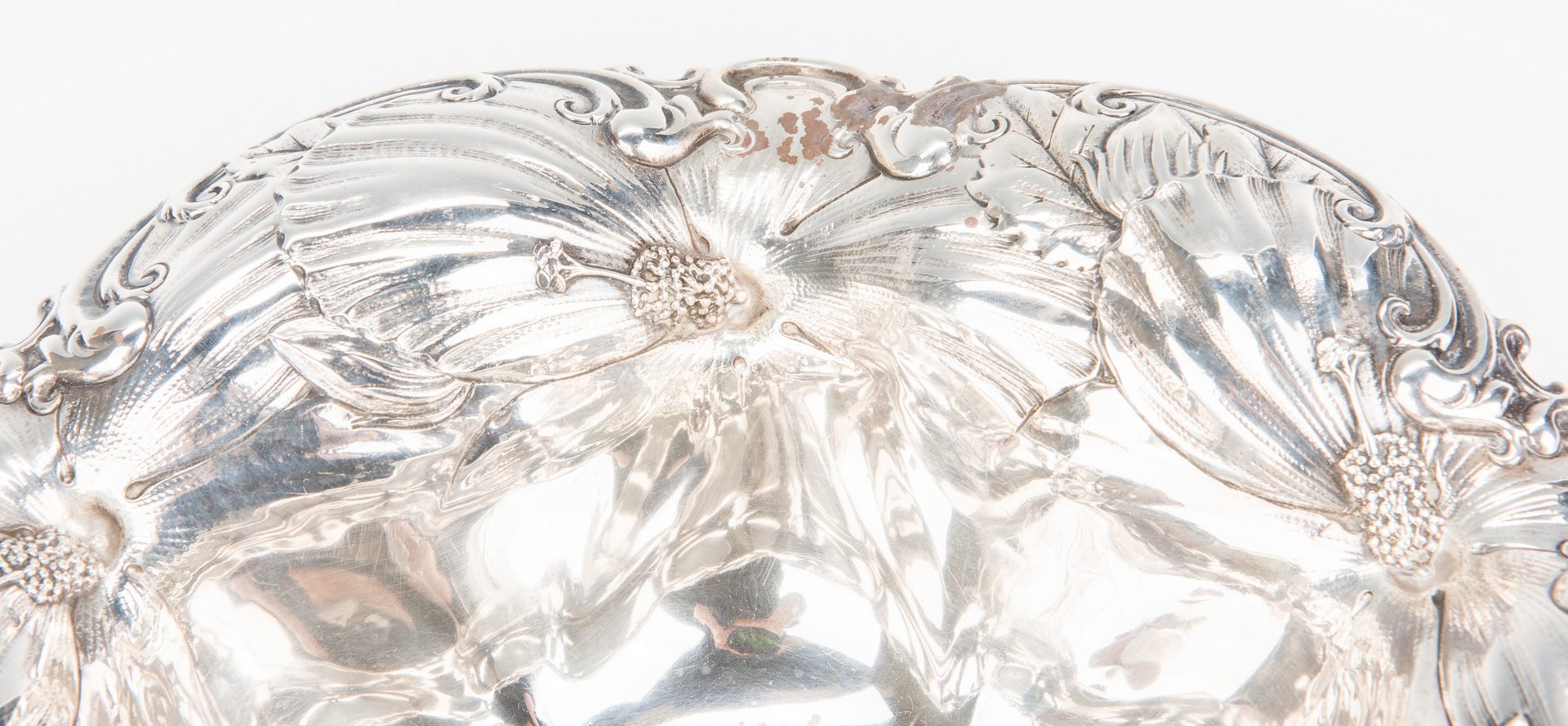 Lot 873: Whiting Art Nouveau Floral Bowl