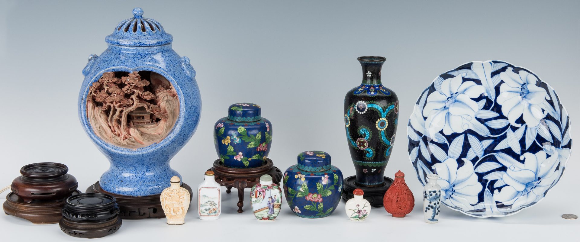 Lot 13: Group of 17 Assorted Asian Table Items
