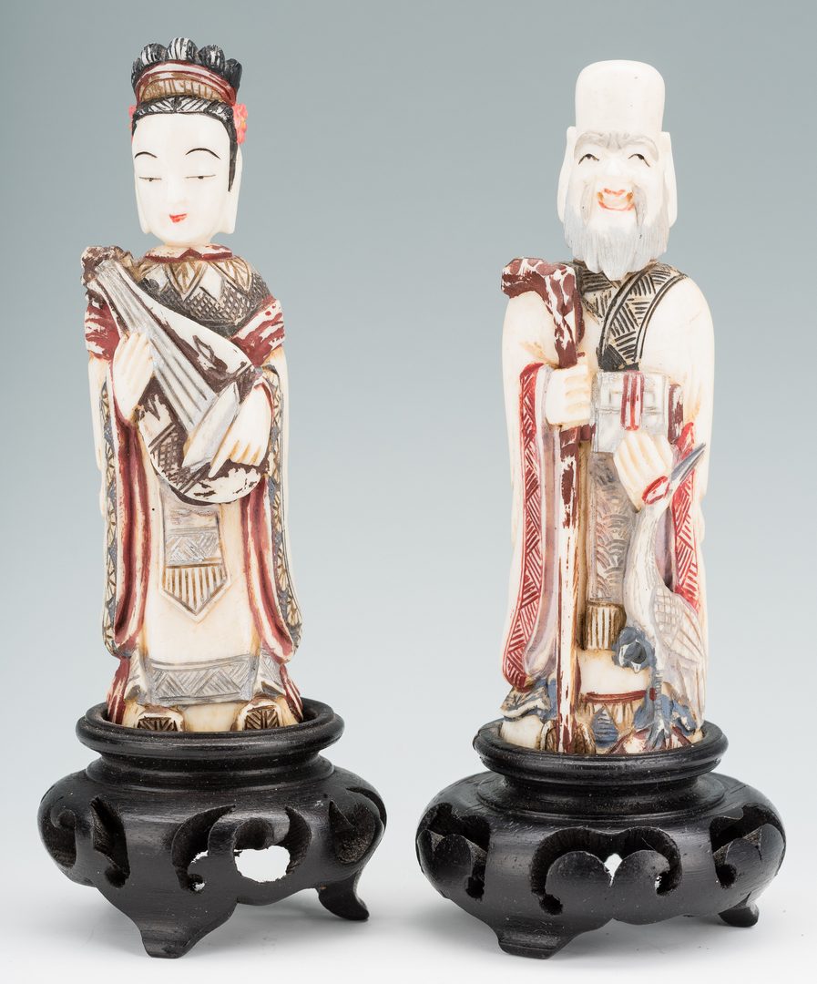 Lot 178: 5 Chinese Carved Snuff Bottles & 1 Carved Figure