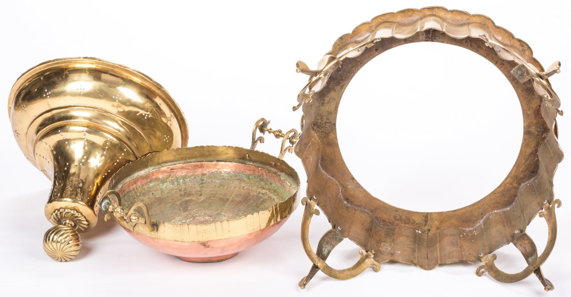 Lot 206: Large Brass Brazier or Censer with tray, 4 pcs.