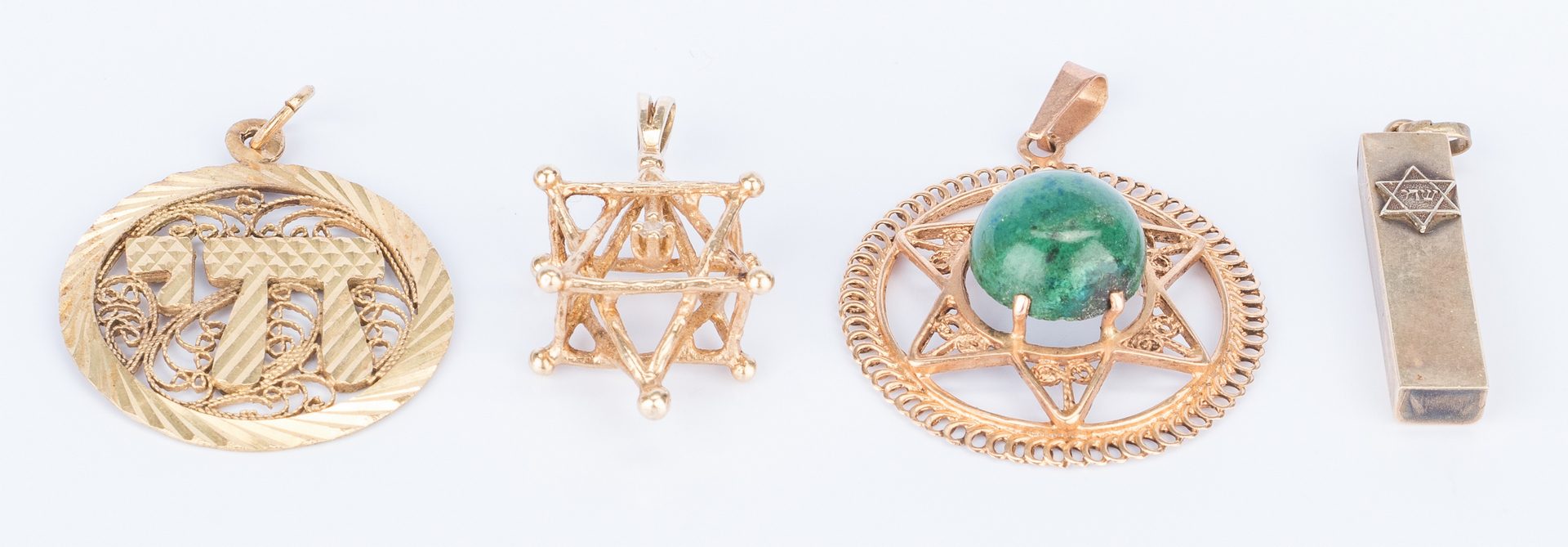 Lot 35: Group of 5 Lady's Jewelry, inc. Judaica