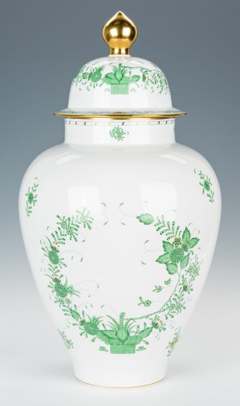 Lot 232: Large Herend Porcelain Lidded Urn, Chinese Bouquet