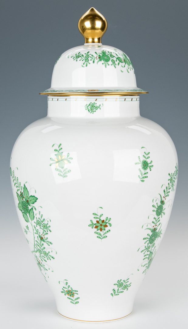Lot 232: Large Herend Porcelain Lidded Urn, Chinese Bouquet