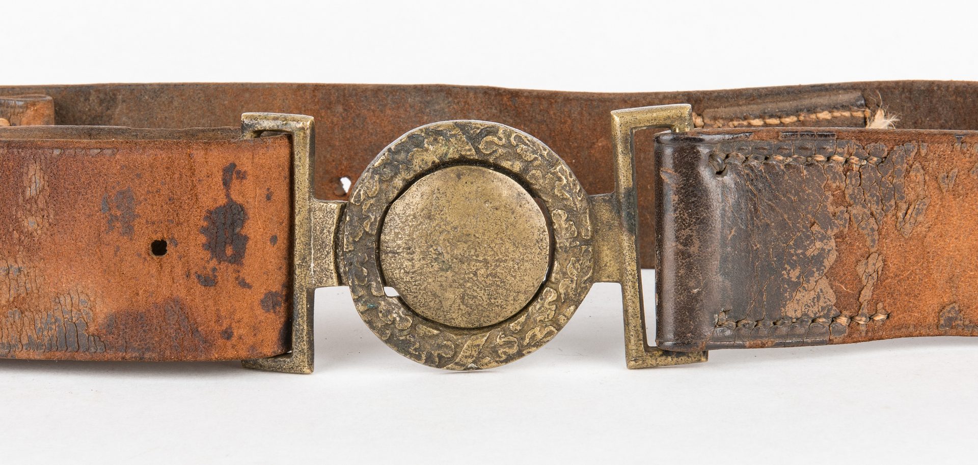 Lot 268: Confederate Leech & Rigdon Waist Plate on Leather Sword Belt