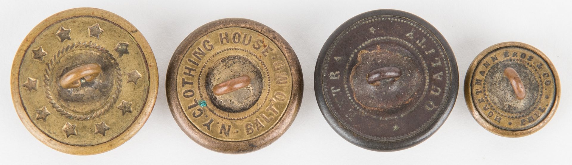 Lot 275: 19 Civil War and Later Items, incl. Belt Plate, Buttons