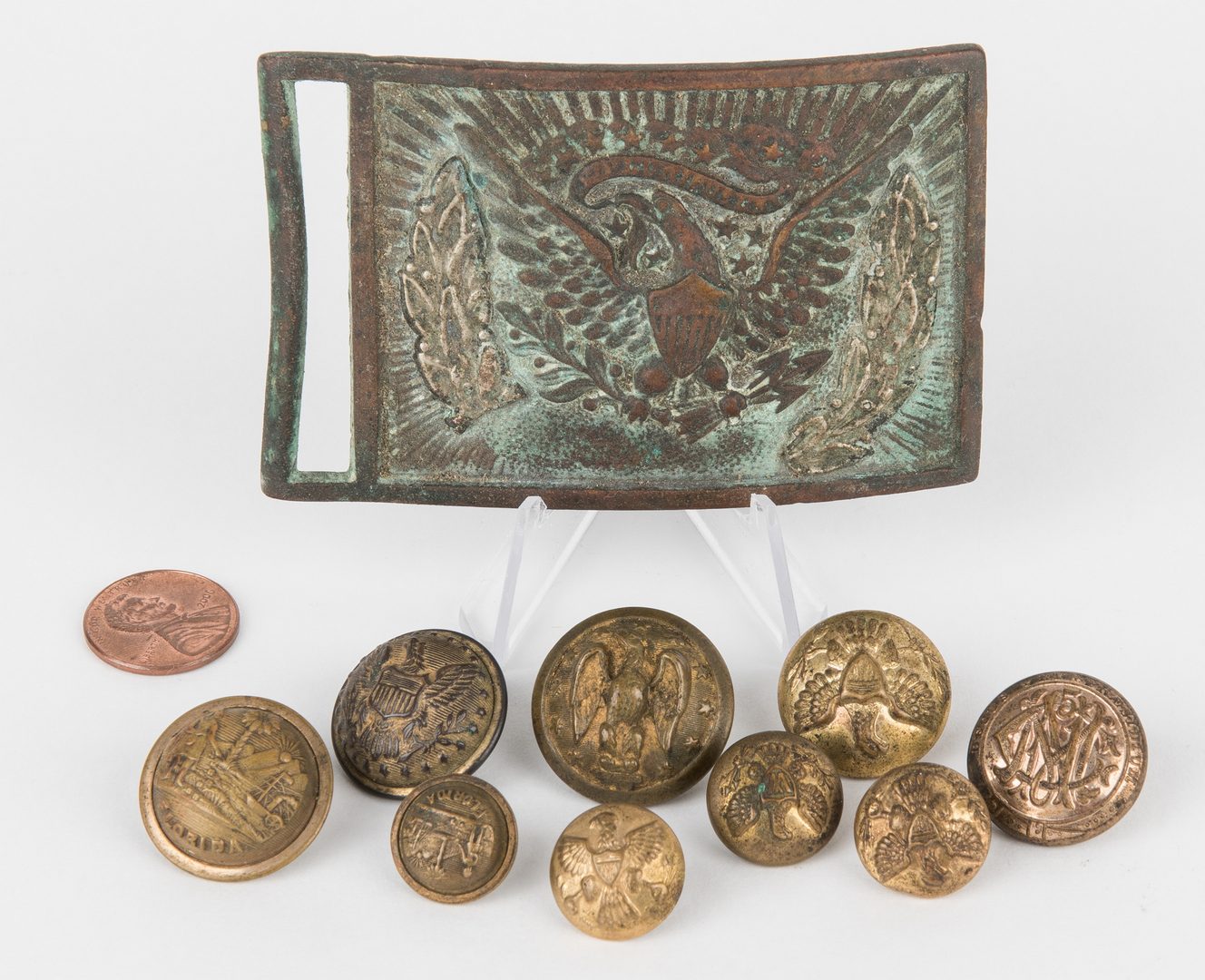 Lot 275: 19 Civil War and Later Items, incl. Belt Plate, Buttons