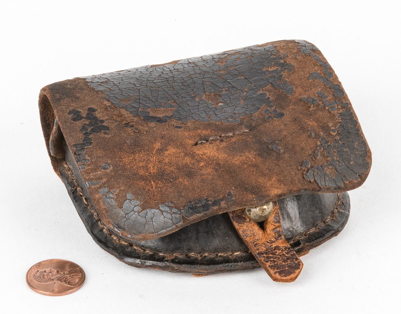Lot 289: Confederate Arsenal Made Leather Cap Box, Battle of Antietam, Maryland