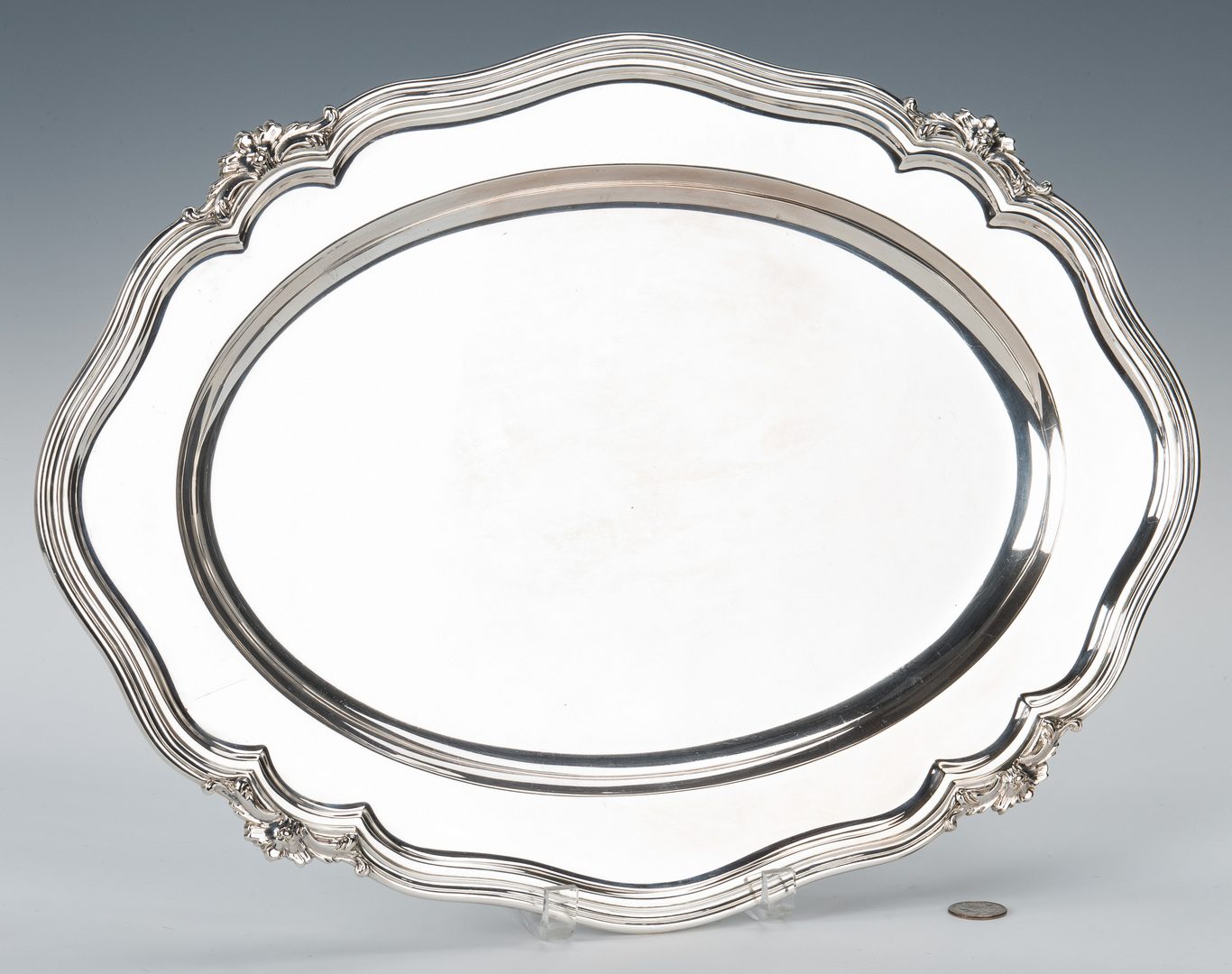 Lot 454: Industria Argentina Oval Sterling Silver Tray