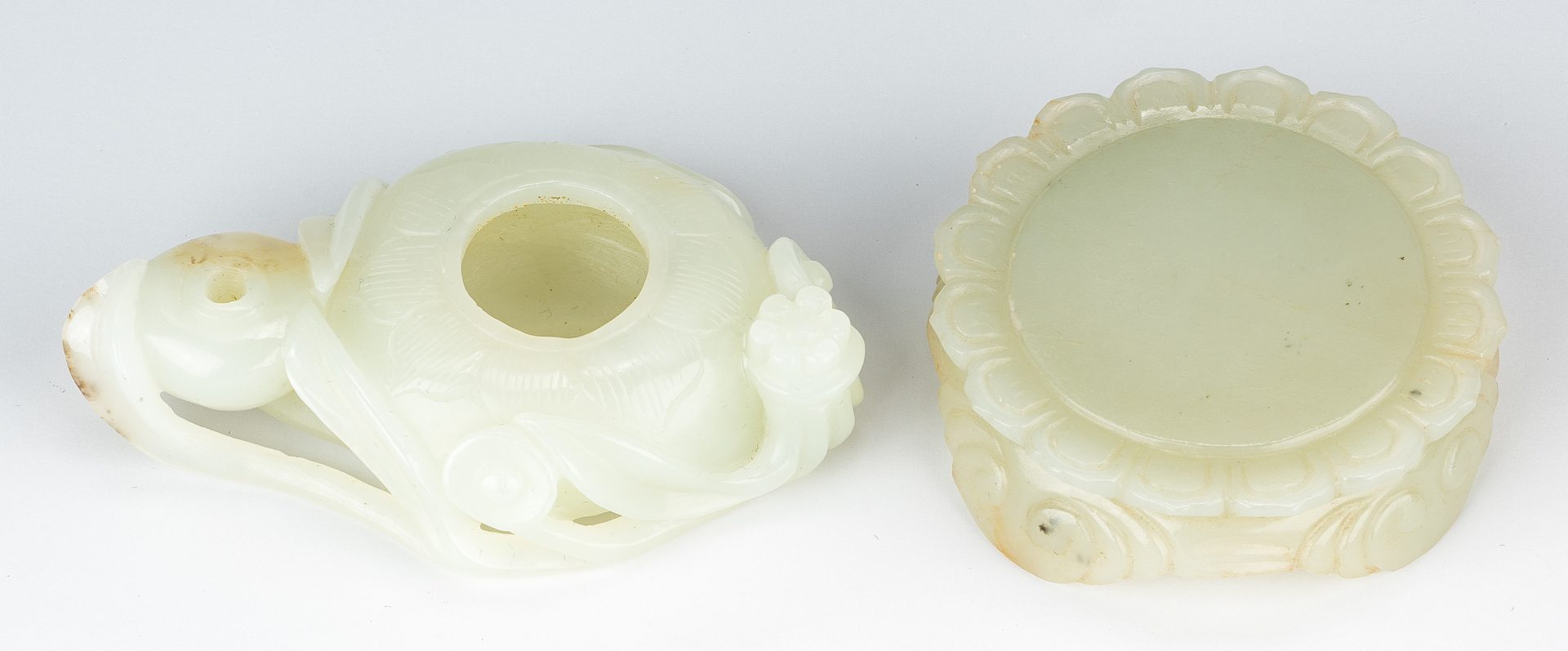 Lot 469: 8 Chinese Carved Jade Items, incl. Animals