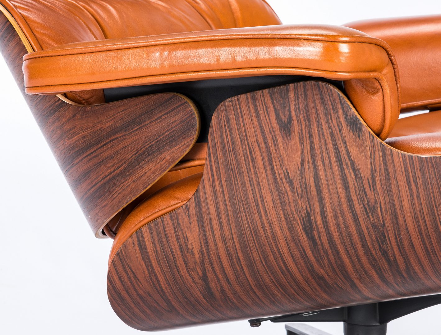 Lot 559: Eames Lounge Chair & Ottoman by Herman Miller