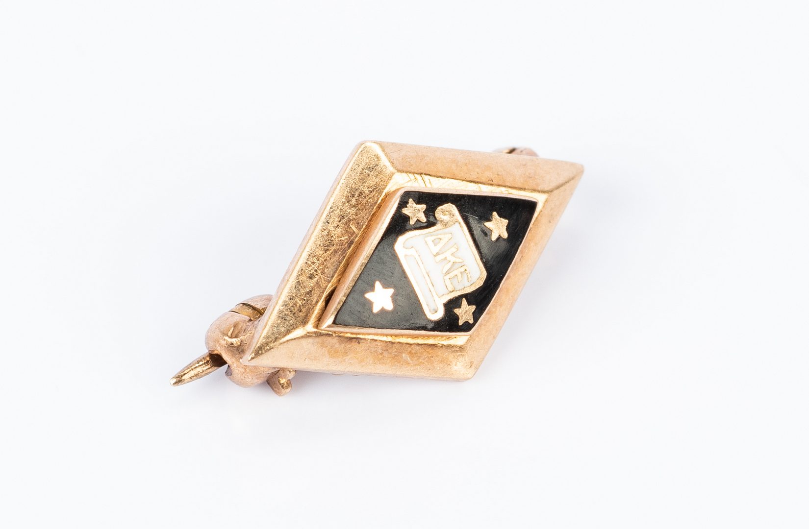 Lot 668: Assorted Gold and Diamond Vintage jewelry, 4 items
