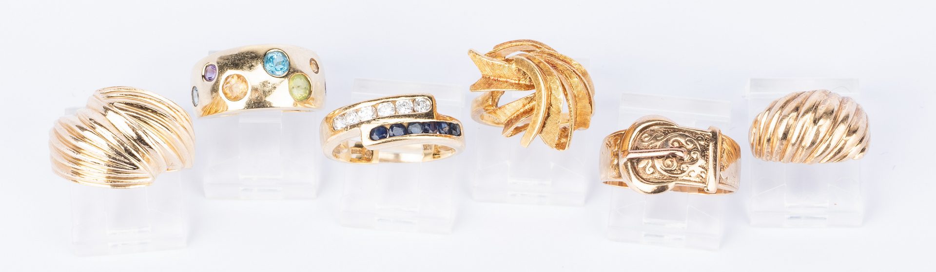 Lot 681: 6 Various Fashion and Vintage Gold Rings