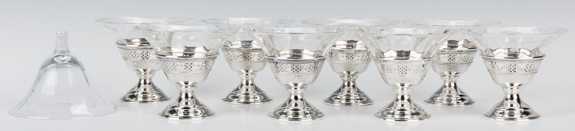 Lot 845: Group Sterling table items incl. Sanborns, 38 items
