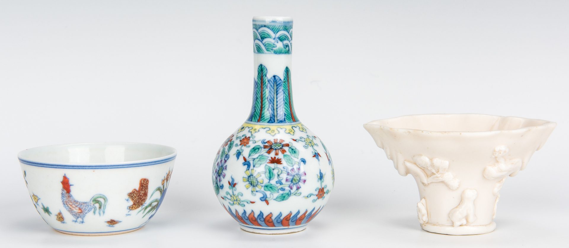 Lot 10: 3 Chinese Porcelain Items, incl. miniature