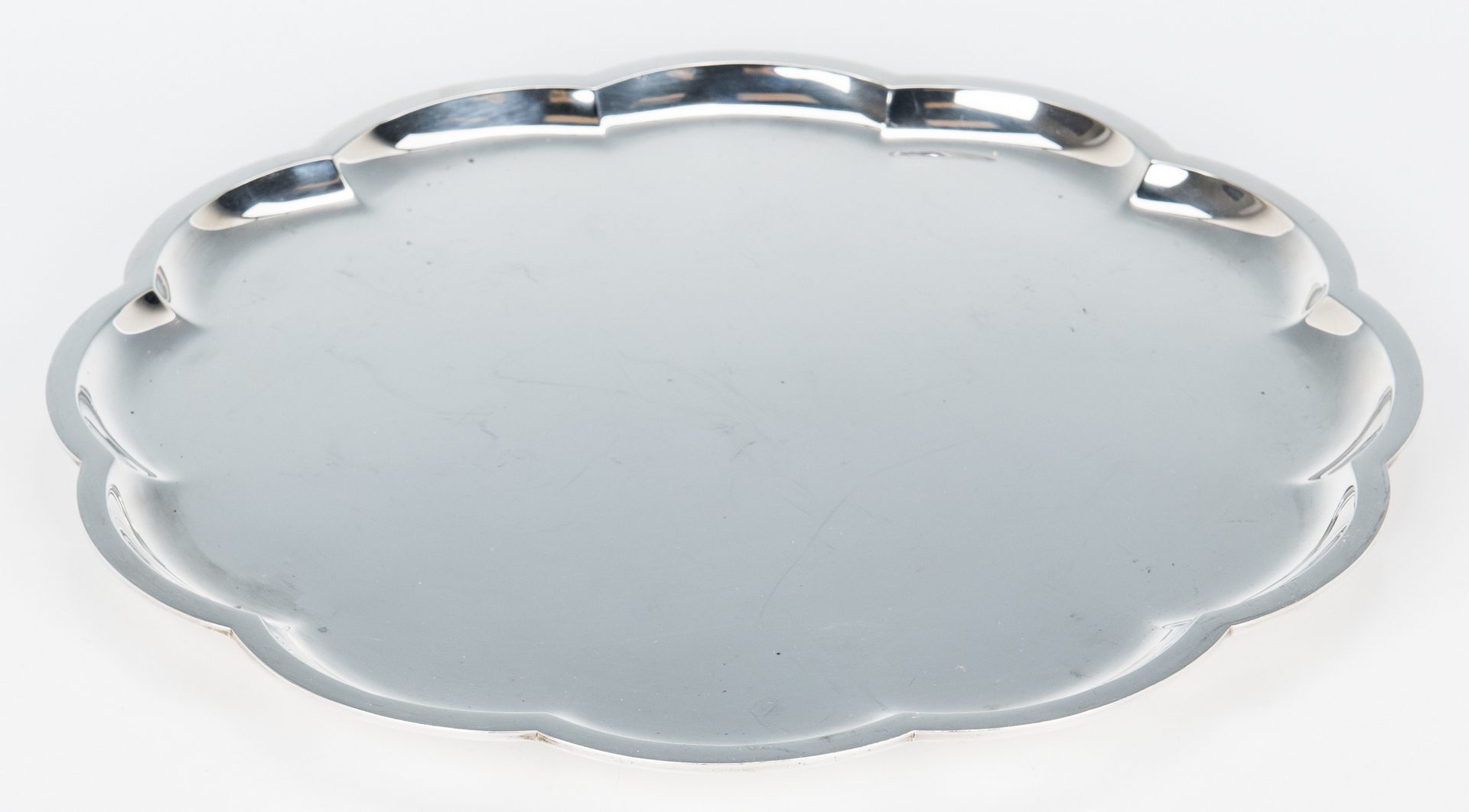 Lot 153: Industria Argentina Round Sterling Silver Tray