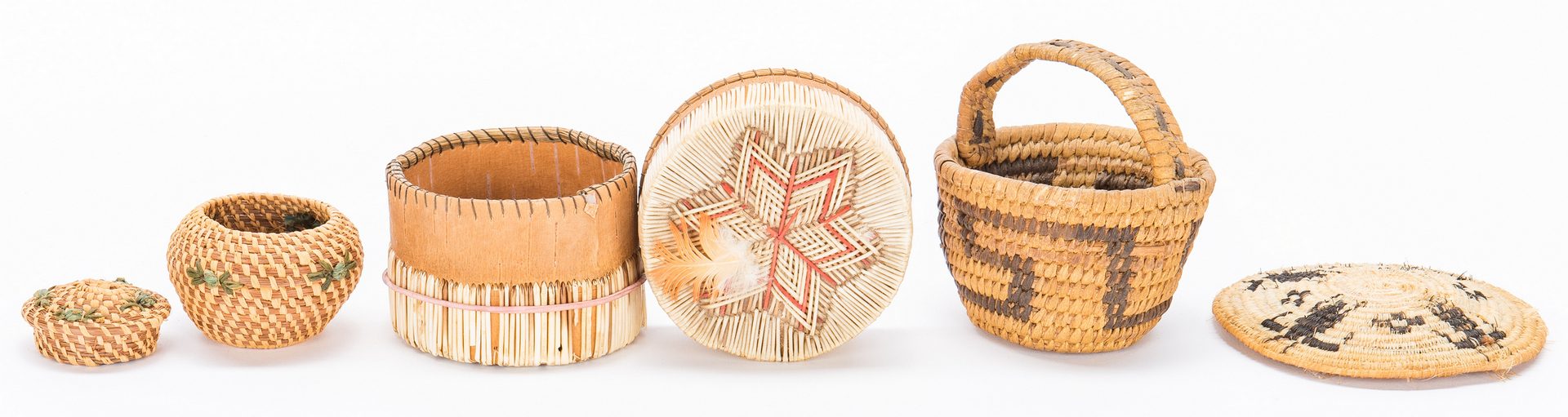 Lot 269: 19 Assorted Native American Baskets