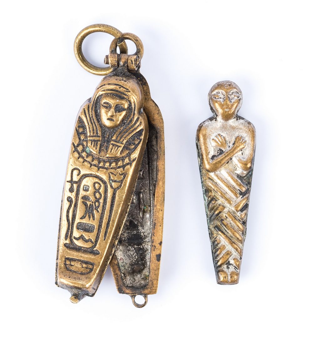 Lot 301: 13 Egyptian Items, incl. Jewelry