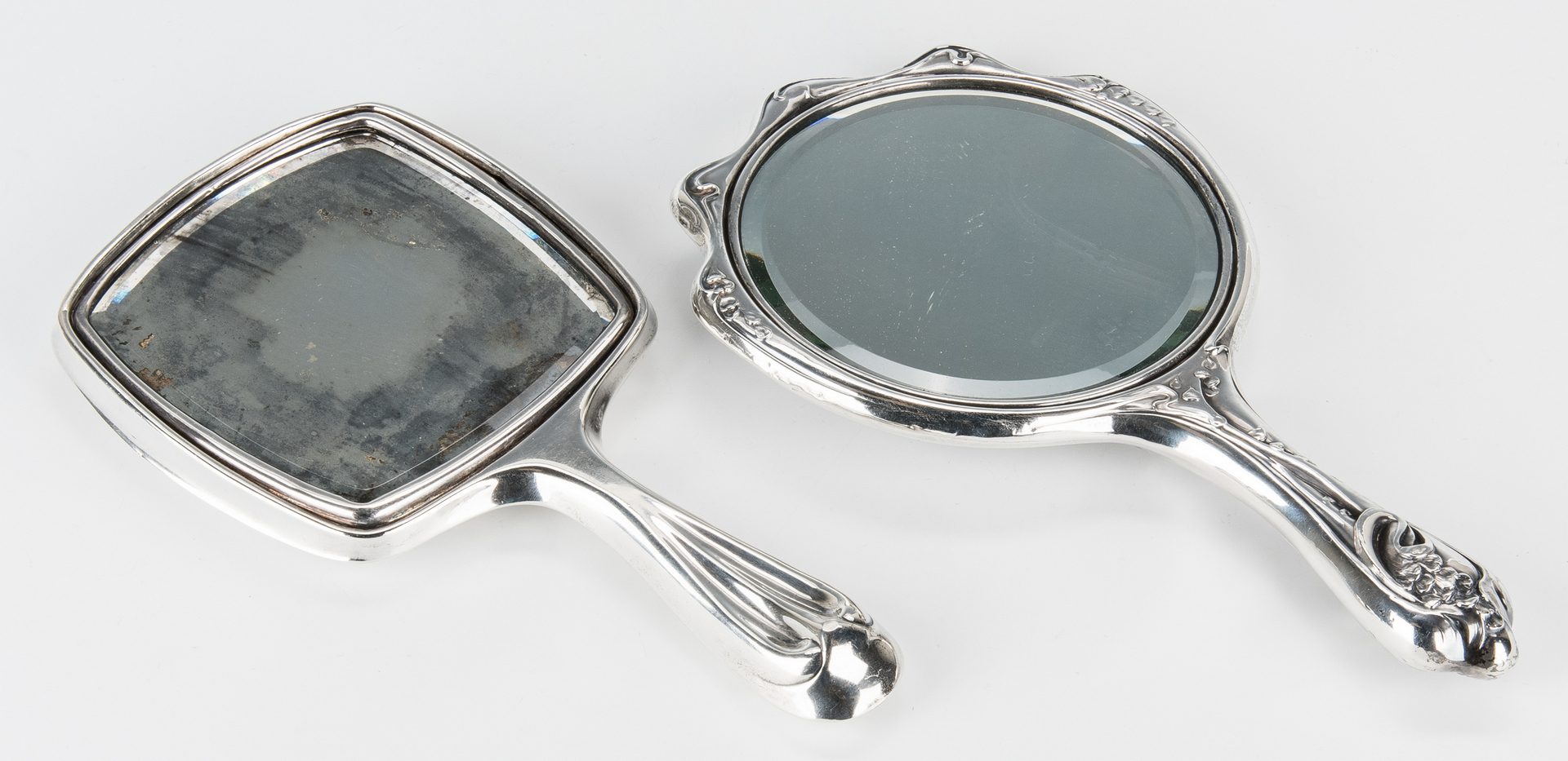 Lot 420: 7 Vanity/Fashion items, incl. Unger Sterling Box