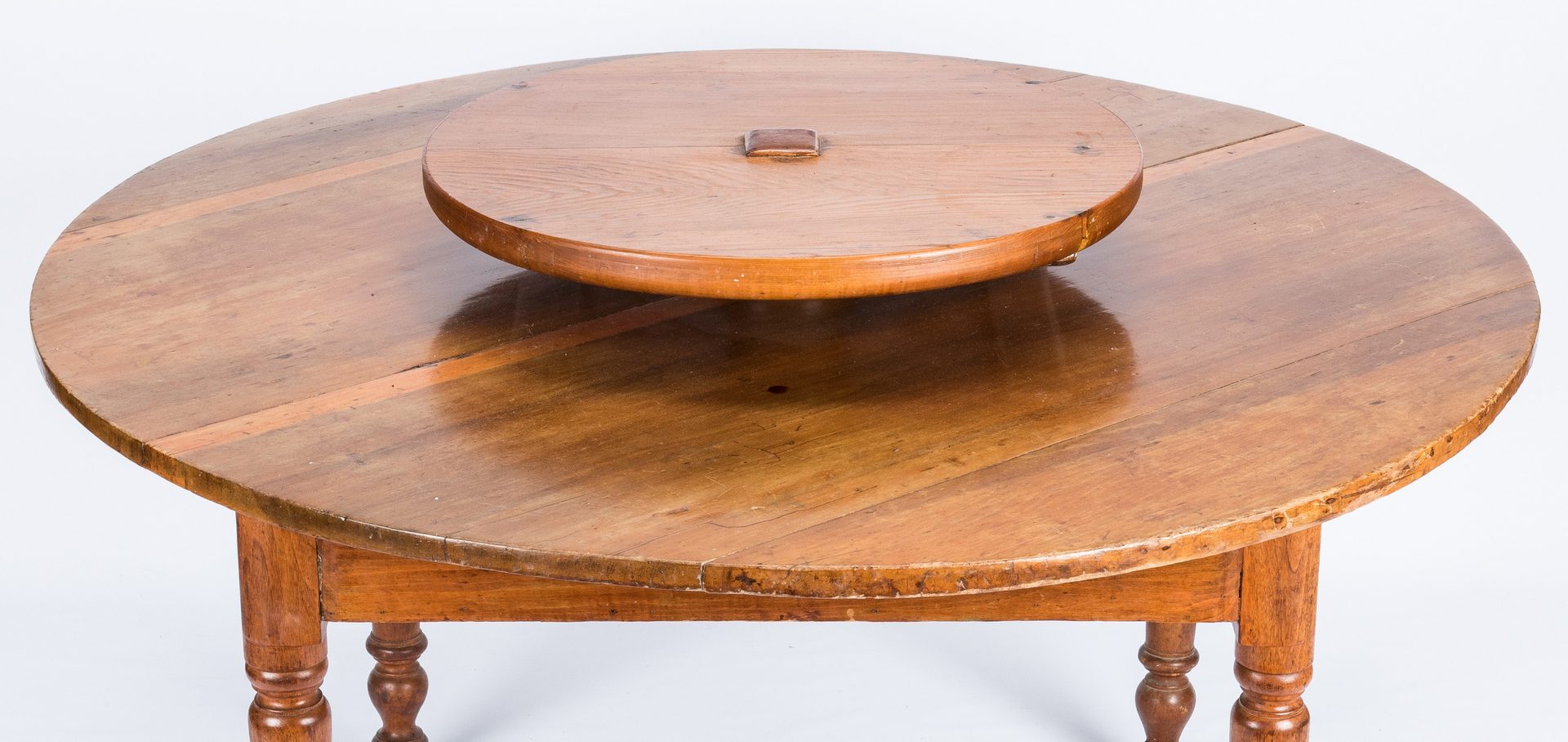 Lot 135: Southern Round Lazy Susan Table
