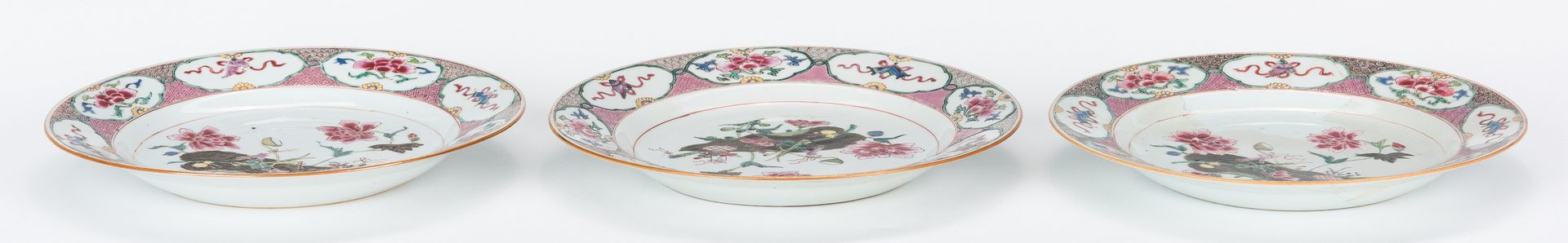 Lot 23: 5 Chinese Export Famille Rose Porcelain Pieces