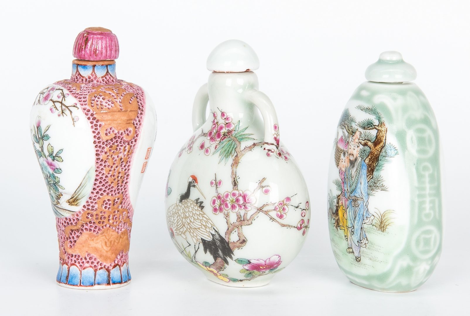 Lot 247: Chinese Porcelain Jar, Gourd Vase & 3 Porcelain Snuff Bottles