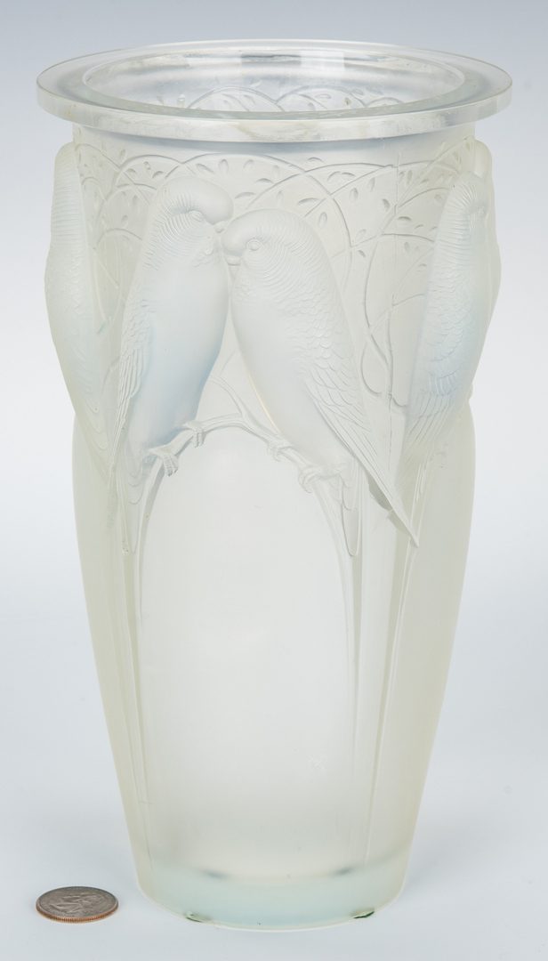 Lot 493: R. Lalique Opalescent Glass Ceylan Vase