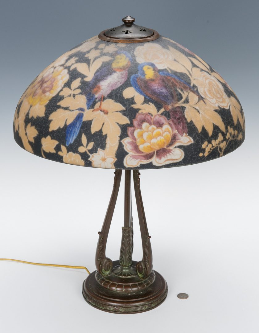 Lot 511: Handel Reverse Painted Table Lamp, Parrots