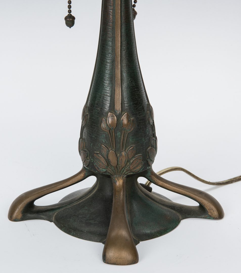Lot 515: Arts & Crafts Handel Base Lamp, Leaded Floral Shade