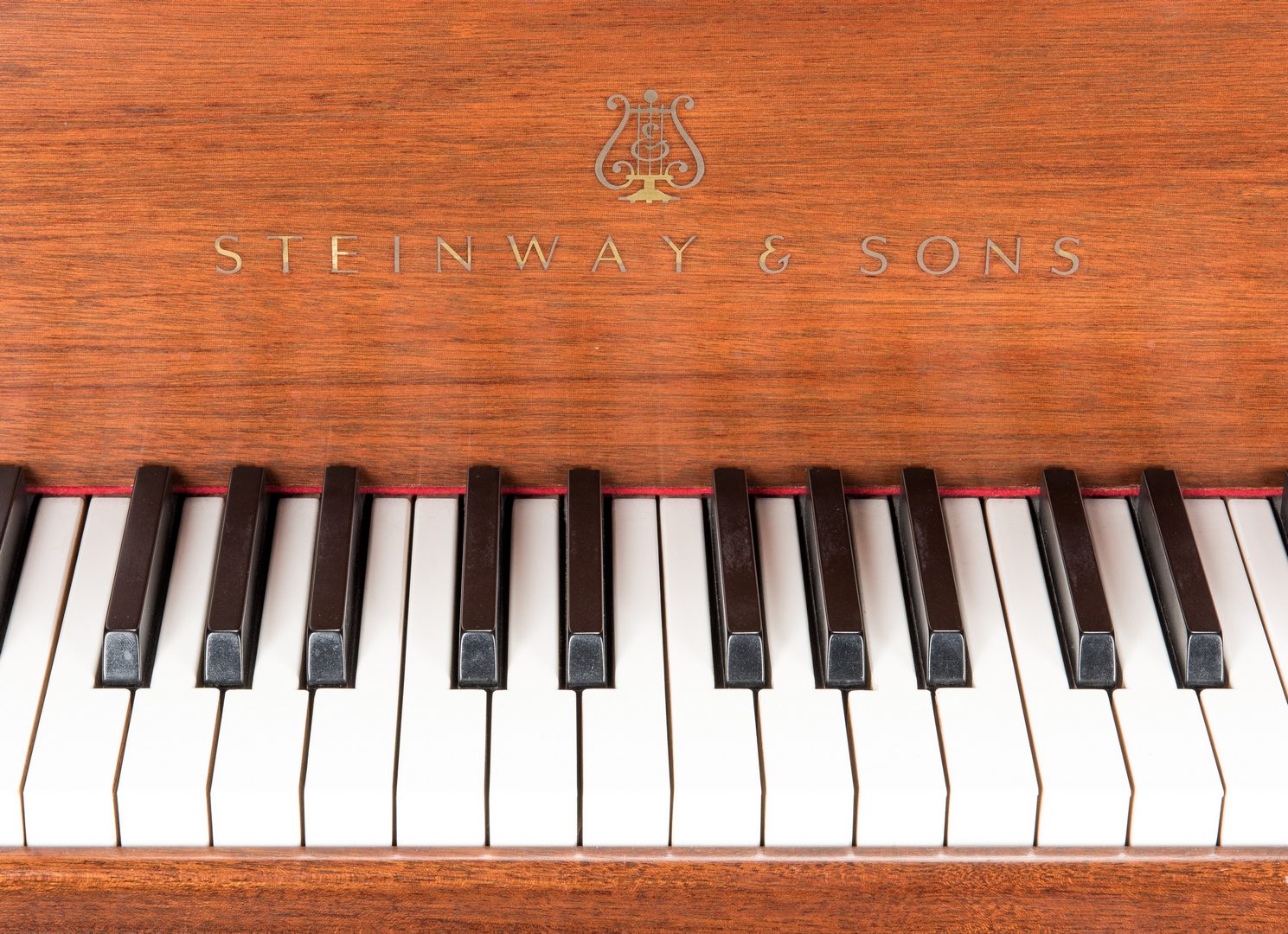 Lot 732: Steinway & Sons Model M Grand Piano
