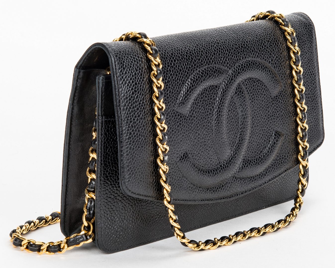 Lot 753: Chanel Caviar Wallet/Crossbody on Chain